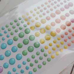 Marianne Design Enamel Dots Over The Rainbow