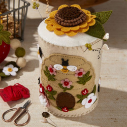 Spellbinders Felt Floral Beehive Etched Dies