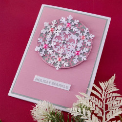 PREORDINE! Spellbinders Snowflake Kisses Etched Dies Snowflake Wreath by Lisa Horton