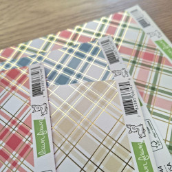 LAWN FAWN Let It Shine Holiday Plaids Paper Pack 30x30m CON FOIL ORO