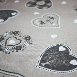 Tessuto Ecru con Cuori stile tirolese