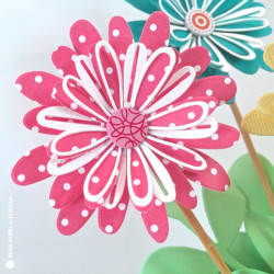 Thinlits Die Set 2 pz - Layering Daisy 2 660485