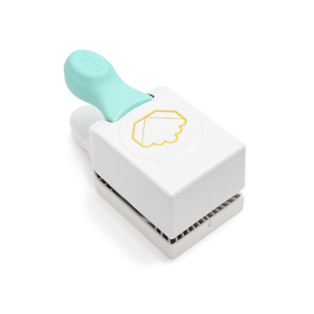We R Memory Keepers SCALLOPED Photo Corner Punch