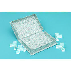 We R Memory Keepers Corner Guides