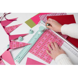 Sizzix Making Tool - Scoring Board & Trimmer 665797